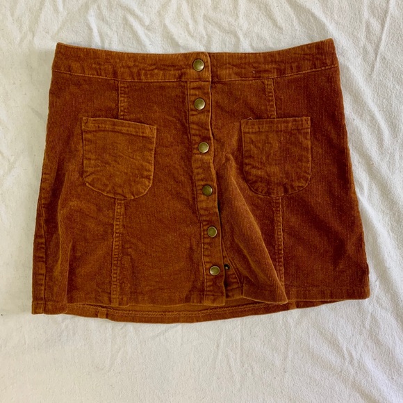 Brandy Melville Dresses & Skirts - Brandy Melville Button Up Skirt